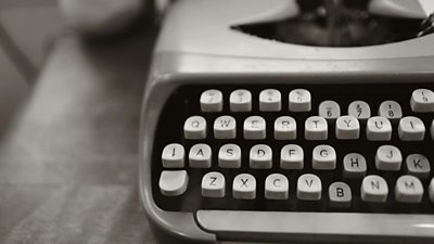 An image of a typewriter in greyscale