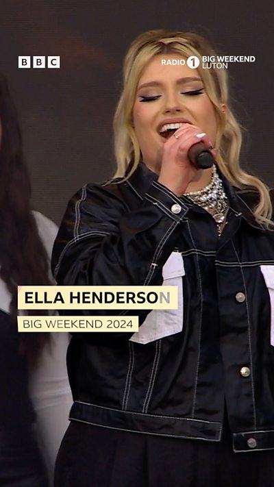 Ella Henderson's performance mashup