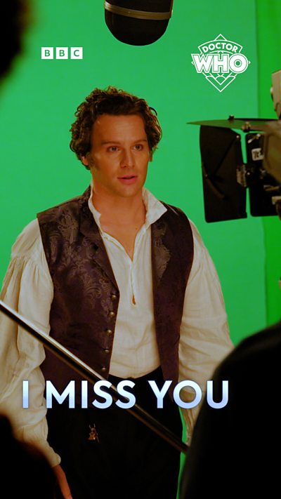 Jonathan Groff on a green screen set in Doctor Who.