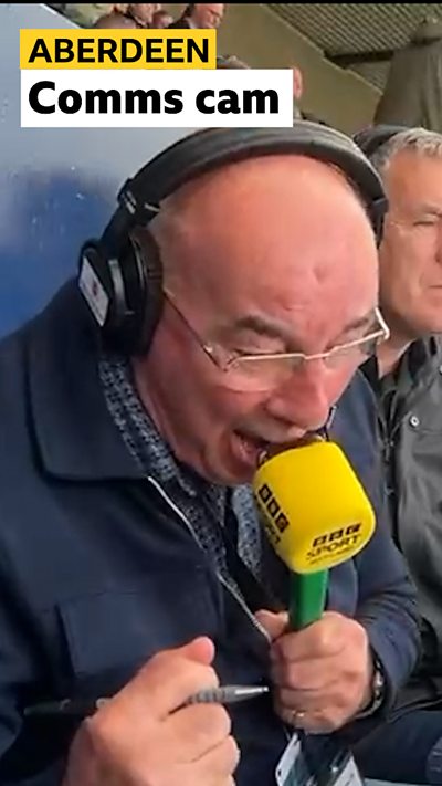 Willie miller celebrates Mitov's penalty save