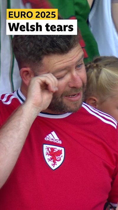 Welsh fan reacting to anthem