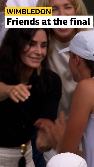 Courtney Cox and Iga Swiatek