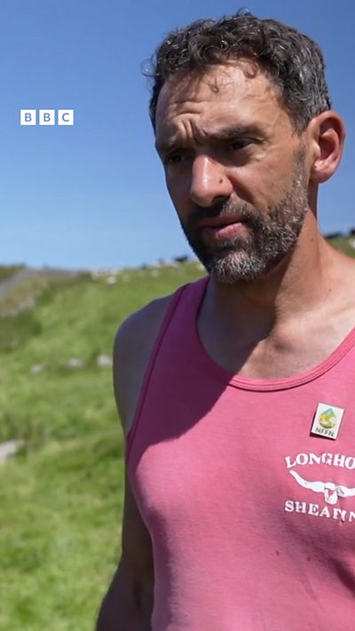 Y peth pwysicaf yw sicrhau dyfodol ffermydd Cymru, yn ôl y ffermwr Rhodri Lloyd-Williams
