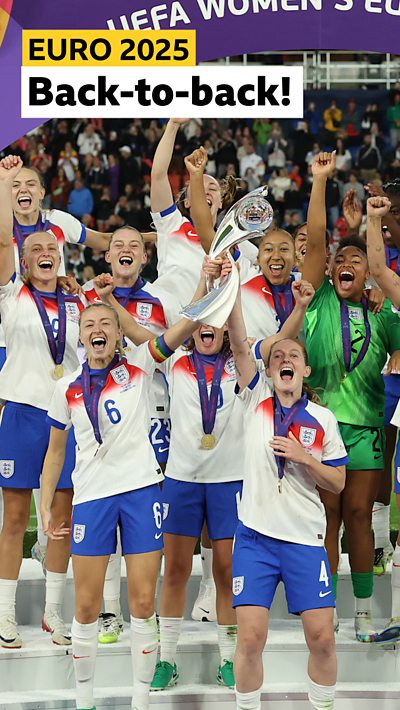 England lift trophy