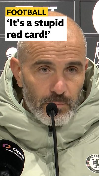 Enzo Maresca at a press conference