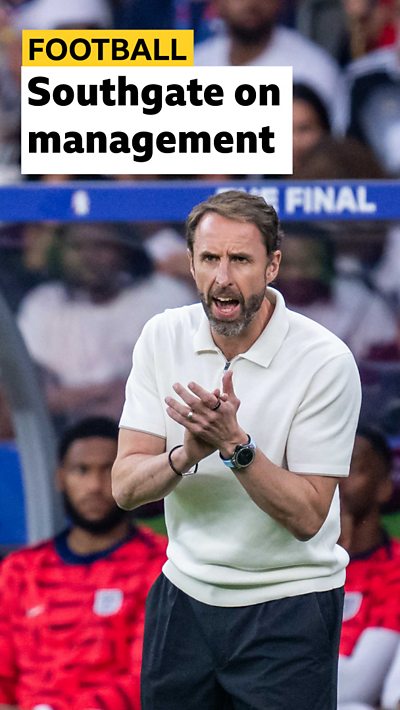 Gareth Southgate managing England at the Euros final