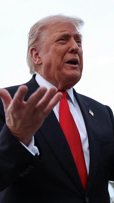 Donald Trump with a red tie