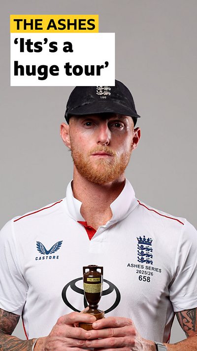 Ben Stokes holding Ashes urn