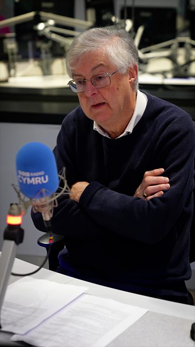 'Mae’n mynd i weithio i ni yng Nghymru a dwi'n croesawu’r Gyllideb'