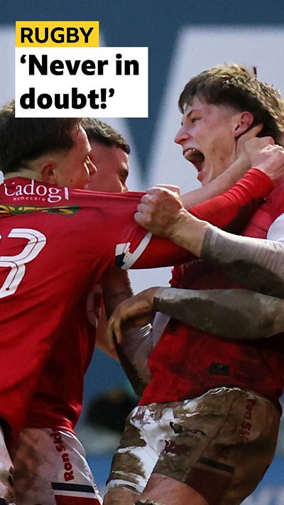 Scarlets players celebrating