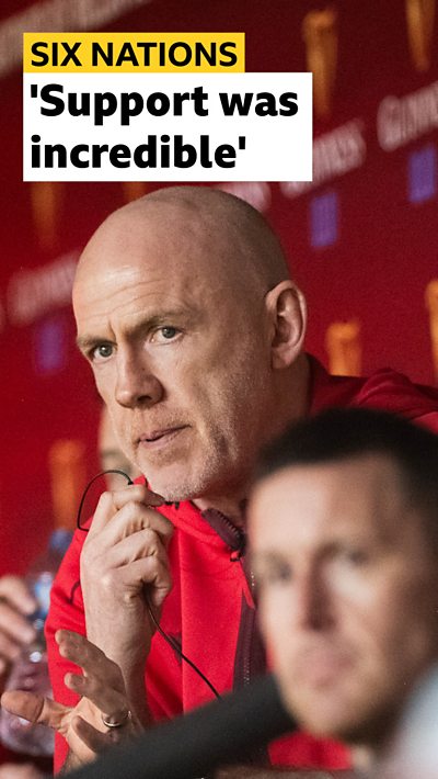 Steve Tandy in the coaches' box