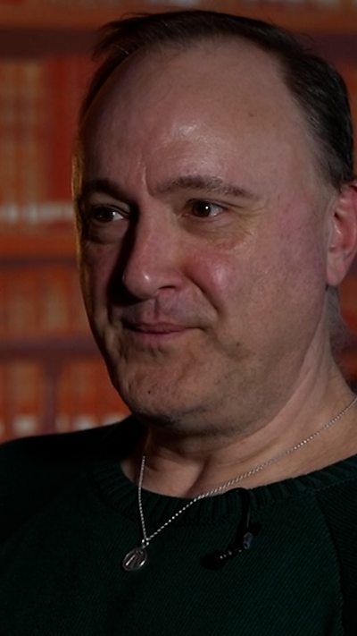 'Cynnig bywyd ar ôl bywyd' - Y derwydd sydd eisiau compostio cyrff