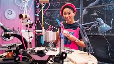 Ava Potts in her lab