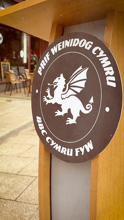 'Tasech chi’n Brif Weinidog – beth fyddech chi’n ei wneud gyntaf?