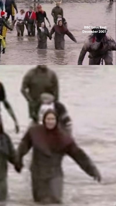 People taking part in Maldon Mud Race 2007