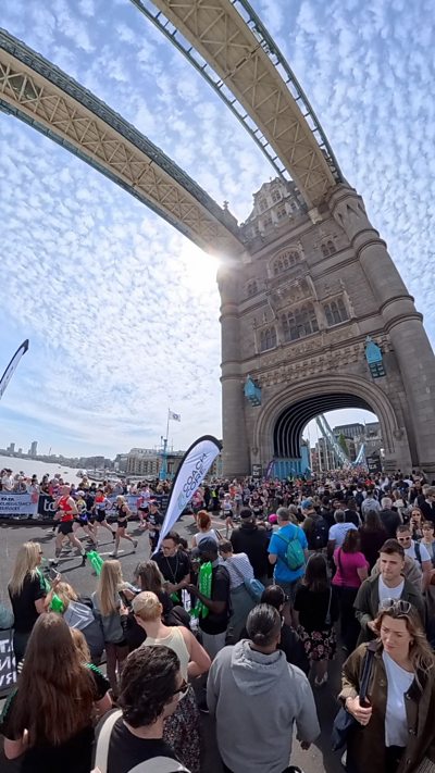 Is this the most iconic London Marathon shot?