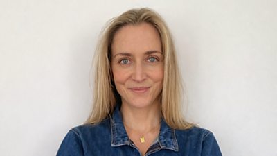 Headshot for Alexandra Evans.