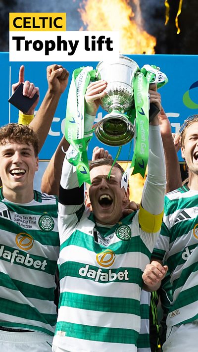 Celtic lift the 2026 Scottish Cup!
