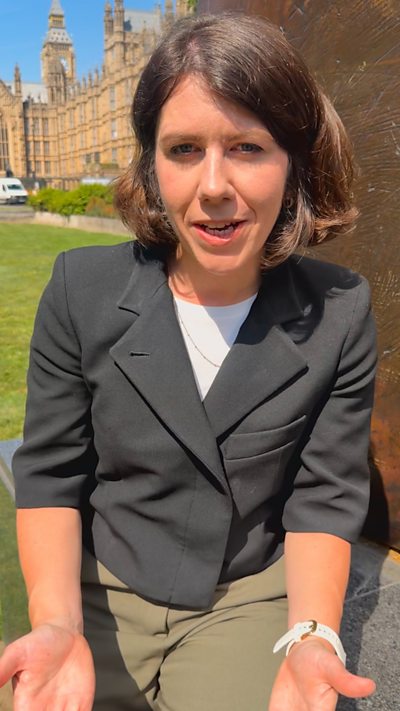 Catrin Haf Jones yn asesu'r sefyllfa wedi ymddiswyddiad Syr Keir Starmer