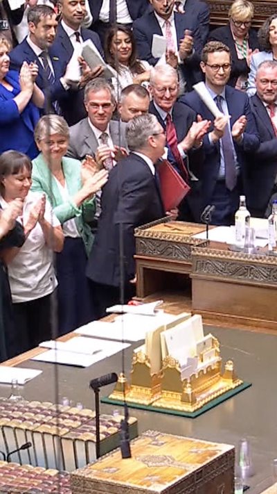 MPs applaud as Starmer leaves