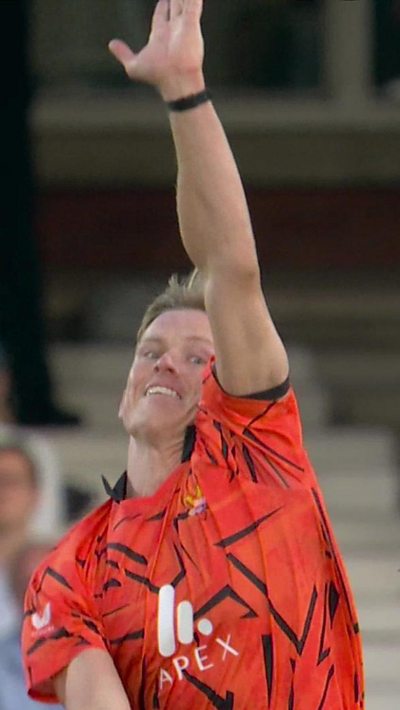 Nathan Ellis mid-bowl