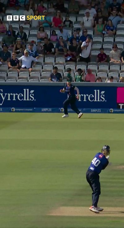 Nadine de Klerk going for a catch