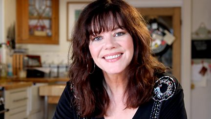 Josie Lawrence - Evie's Mad Hair Day