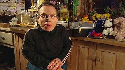 Warwick Davis - Thump Quack Moo