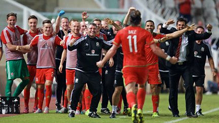 Y Daith i Ffrainc: Allez Cymru!