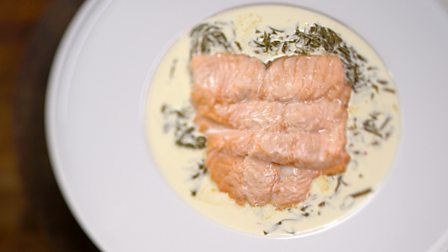 Salmon and sorrel with vermouth