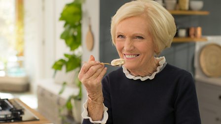 Mary Berry's 5 quick-cooking tips - BBC Food