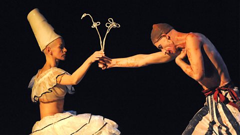 Elena Yarovaya ac Anton Adassinski yn Harlekin, Derevo Mime Theatre