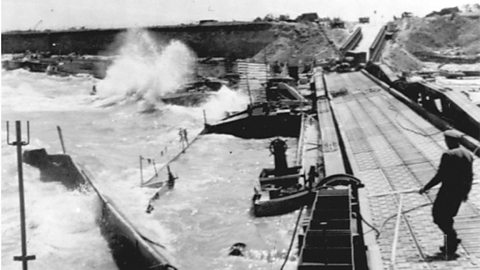 A storm destroying a military harbour. 