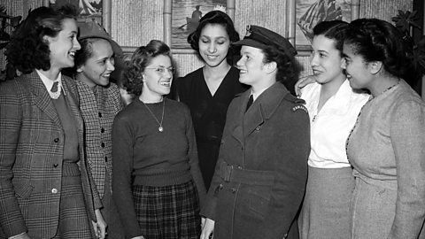 Women working as clerks in World War Two