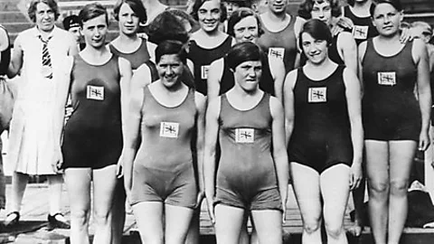 Sporting Witness, Sporting Witness, Lady Swimmers of the 1920s