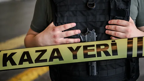 Fifth Floor, Tracking Turkey's Mysterious Murders