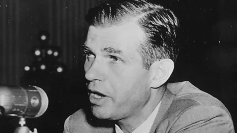 Witness History, Witness History, The Case of Alger Hiss