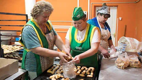 Crossing Continents, Crossing Continents, Ukraine's Frontline Bakery