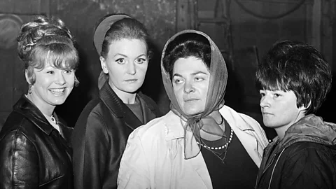 Witness History, Witness History, Hull's 'Headscarf Revolutionaries'