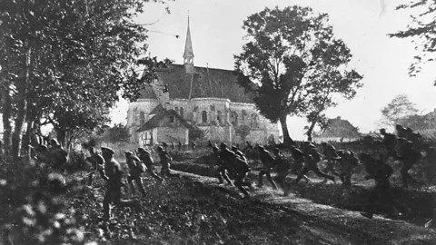 Witness History, Witness History, World War One: Russia at War