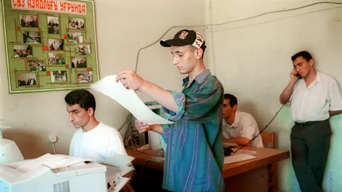 Witness History, Witness History, Changing the Alphabet in Azerbaijan