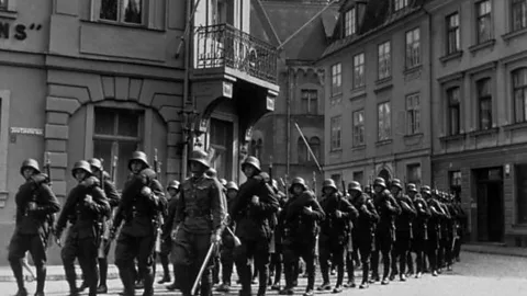 Witness History, Witness History, Latvia's Controversial Waffen-SS Fighters