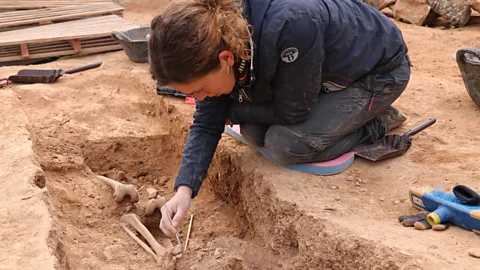 Crossing Continents, Crossing Continents, Digging Up the Past in Catalonia