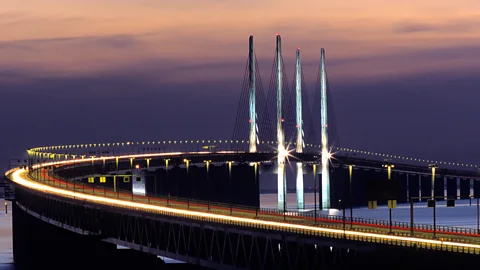 Witness History, Witness History, The Bridge Which United Sweden and Denmark