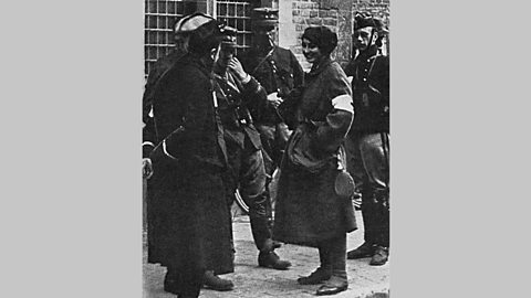 Ambulance driver Lady Dorothie Feilding with soldiers on the Western Front during World War One