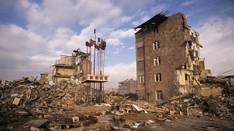 Witness History, Witness History, The Armenian Earthquake