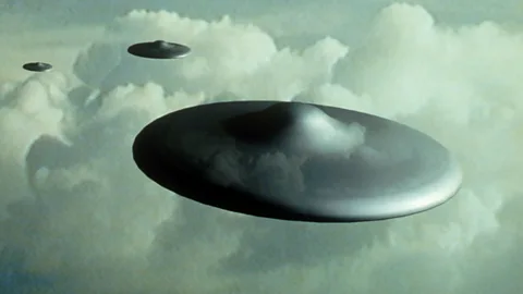 Witness History, Witness History, UFO Sightings: The Rendlesham Forest Incident