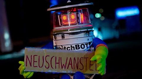 The Documentary Podcast, Can you murder a robot?