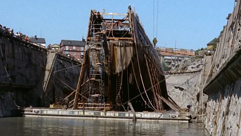Witness History, Witness History, The Swedish warship restored after 300 years