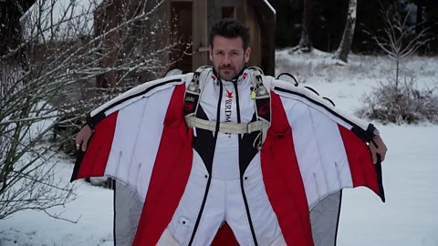 Witness History, Witness History, The man who invented wingsuits